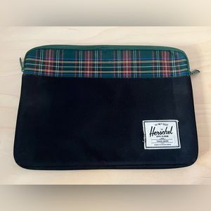 Herschel 13” Laptop Case